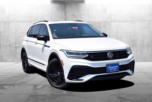 2024 Volkswagen Tiguan 2.0T SE R-Line Black