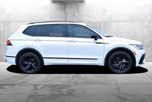 2024 Volkswagen Tiguan 2.0T SE R-Line Black
