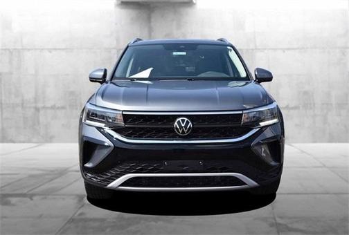 2024 Volkswagen Taos SE 4MOTION
