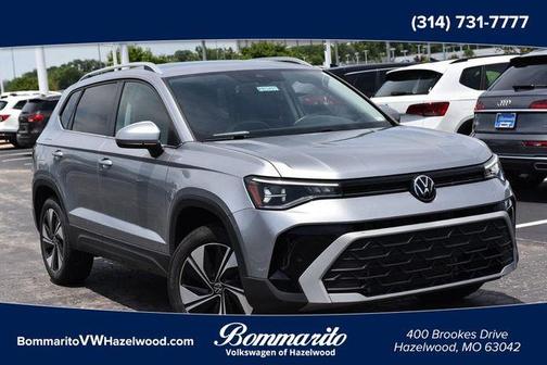 Pyrite Silver Metallic 2025 Volkswagen Taos 1.5T SE