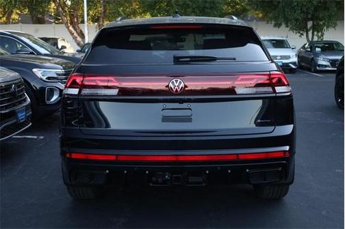 2026 Volkswagen Atlas Cross Sport 2.0T SEL R-Line Black