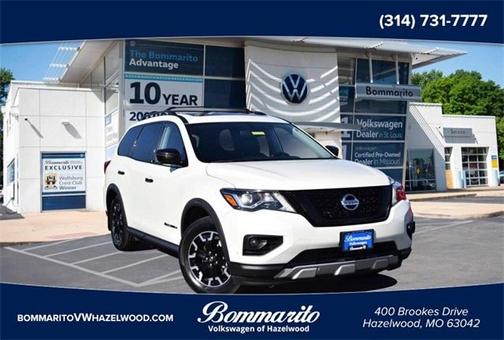 2020 Nissan Pathfinder SL