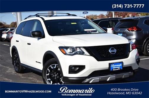 2020 Nissan Pathfinder SL