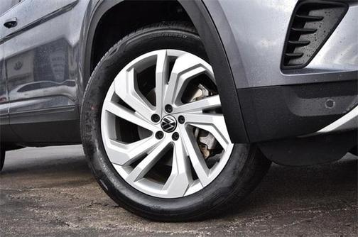 2022 Volkswagen Atlas 3.6L SE w/Technology