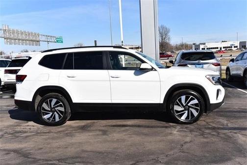 2025 Volkswagen Atlas 2.0T SE w/Technology