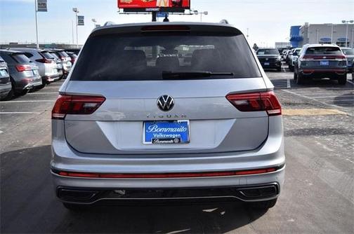2024 Volkswagen Tiguan 2.0T SE R-Line Black