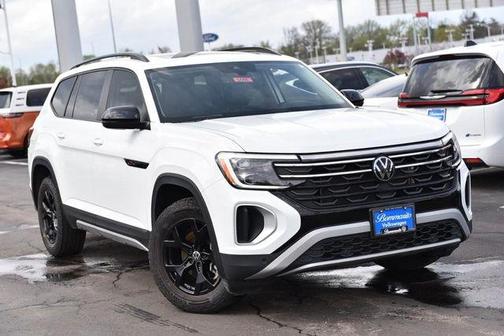2025 Volkswagen Atlas 2.0T Peak Edition
