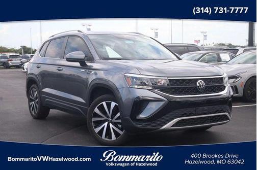 Platinum Gray Metallic 2023 Volkswagen Taos 1.5T SE