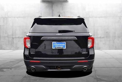 Agate Black Metallic 2021 Ford Explorer XLT