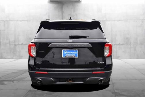 Agate Black Metallic 2021 Ford Explorer XLT