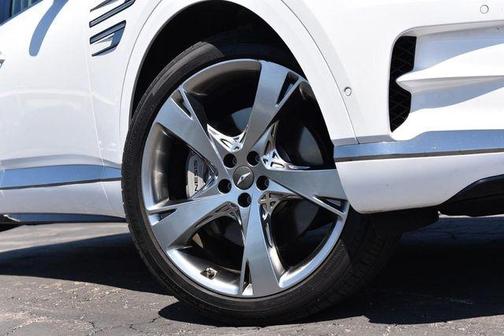 Uyuni White 2021 Genesis GV80 3.5T