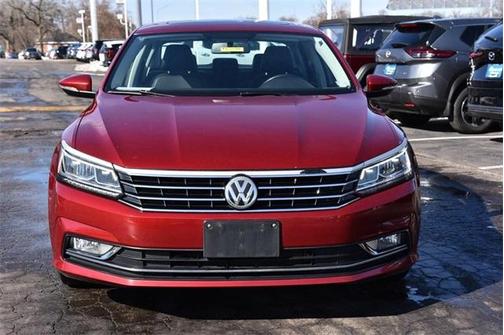 2017 Volkswagen Passat 1.8T SE