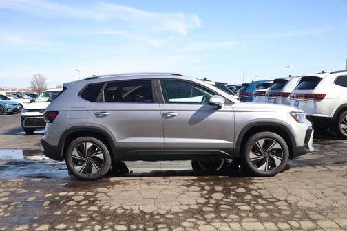 2026 Volkswagen Taos 1.5T SE