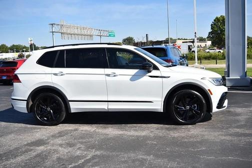2024 Volkswagen Tiguan 2.0T SE R-Line Black 4MOTION
