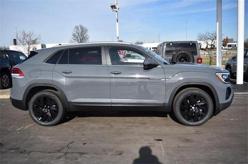 2026 Volkswagen Atlas Cross Sport 2.0T SE