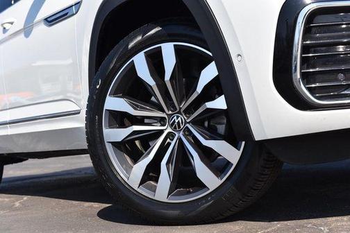 2023 Volkswagen Atlas Cross Sport 3.6L V6 SEL Premium R-Line