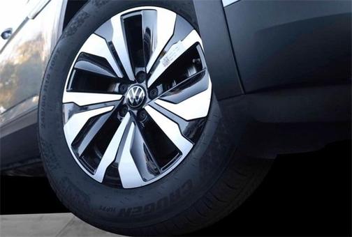 2026 Volkswagen Atlas Cross Sport 2.0T SE