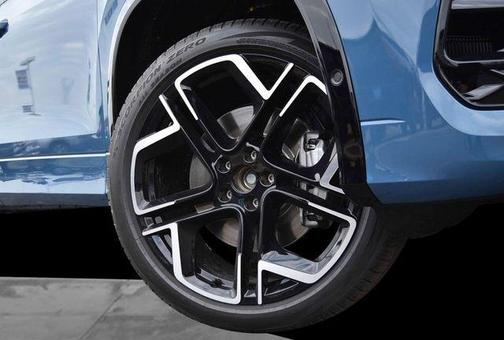 2026 Volkswagen Tiguan 2.0T SEL R-Line