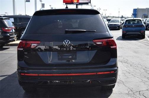2022 Volkswagen Tiguan 2.0T SE R-Line Black