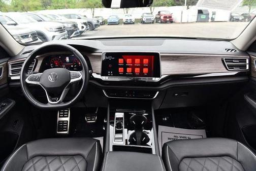 2025 Volkswagen Atlas 2.0T SEL Premium R-Line