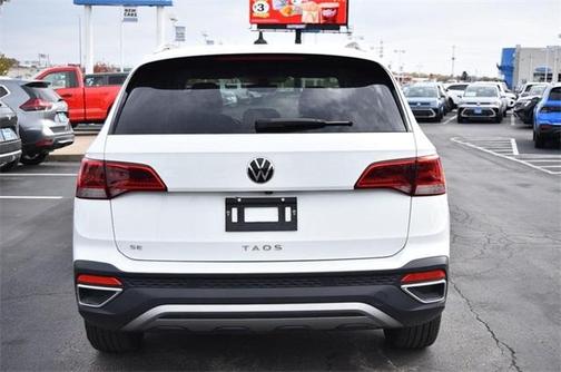 2024 Volkswagen Taos 1.5T SE