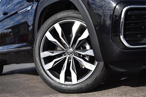 2023 Volkswagen Atlas Cross Sport 3.6L V6 SEL Premium R-Line