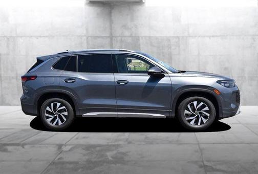 Platinum 2026 Volkswagen Tiguan 2.0T S
