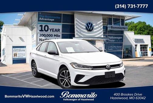 Pure White 2025 Volkswagen Jetta 1.5T Sport