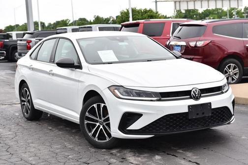 Pure White 2025 Volkswagen Jetta 1.5T Sport