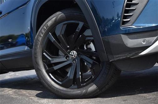 2022 Volkswagen Atlas 2.0T SE w/Technology
