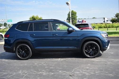 2022 Volkswagen Atlas 2.0T SE w/Technology