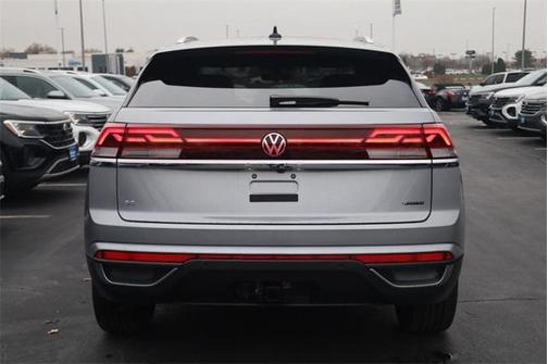 2026 Volkswagen Atlas Cross Sport 2.0T SE