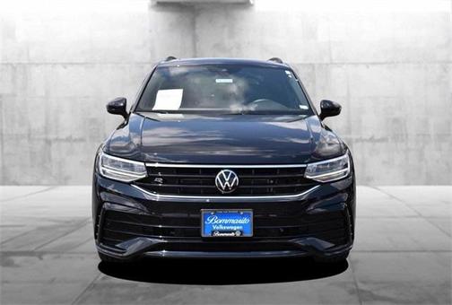 2024 Volkswagen Tiguan 2.0T SE R-Line Black