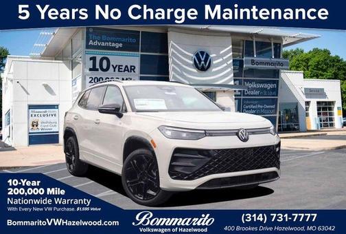 Sandstone 2026 Volkswagen Tiguan 2.0T SE R-Line Black