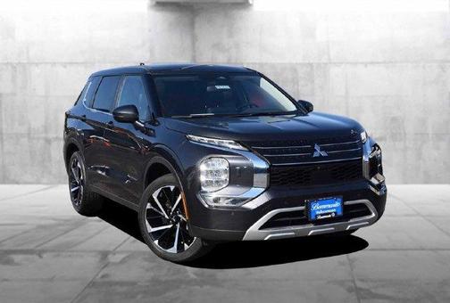 Black Diamond 2024 Mitsubishi Outlander SE