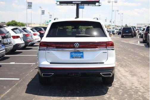 Opal White Pearl 2026 Volkswagen Atlas 2.0T SE W/TECHNOLOGY