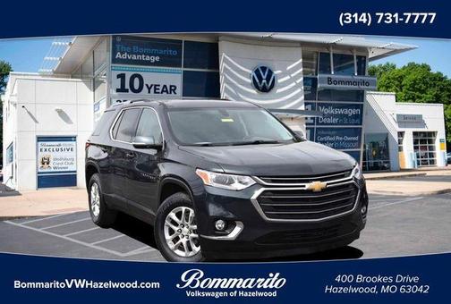 Graphite Metallic 2018 Chevrolet Traverse LT Cloth