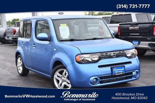 Bali Blue Pearl Metallic 2014 Nissan Cube 1.8 SL