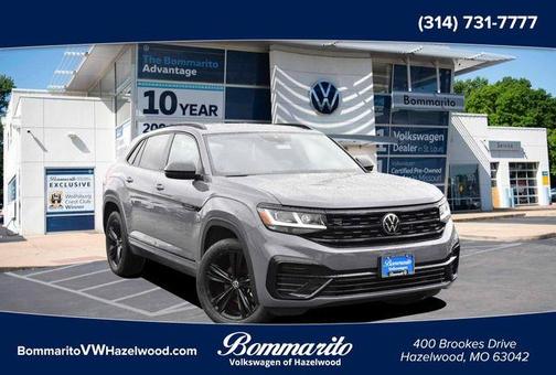 Pure Gray 2023 Volkswagen Atlas Cross Sport 3.6L V6 SEL 4MOTION