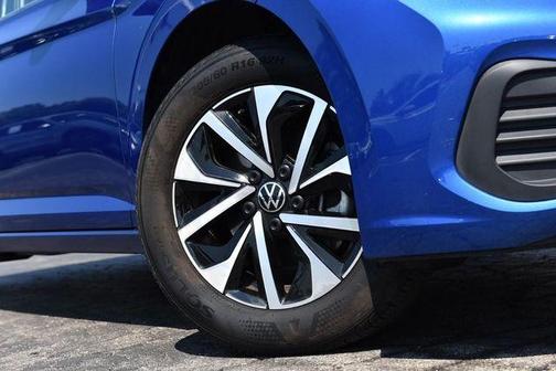 Rising Blue Metallic 2024 Volkswagen Jetta 1.5T S