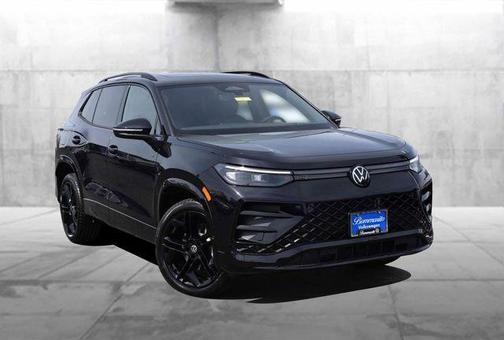 Deep Black Pearl 2026 Volkswagen Tiguan 2.0T SE R-Line Black