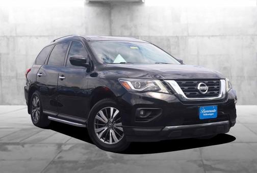 Magnetic Black 2019 Nissan Pathfinder SV