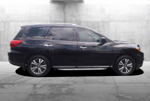 Magnetic Black 2019 Nissan Pathfinder SV