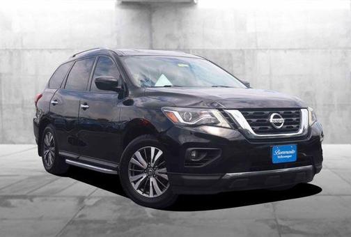 Magnetic Black 2019 Nissan Pathfinder SV