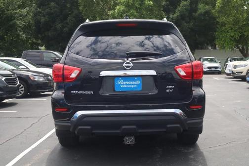 Magnetic Black 2019 Nissan Pathfinder SV