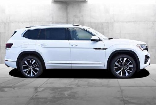 Opal White Pearl 2026 Volkswagen Atlas 2.0T SEL Premium R-Line