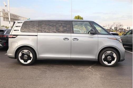 2025 Volkswagen ID. Buzz Pro S Plus