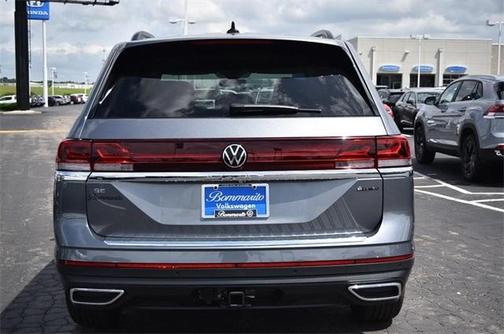 2025 Volkswagen Atlas 2.0T SE