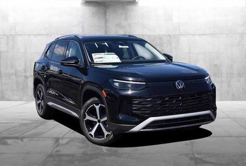 Deep Black Pearl 2026 Volkswagen Tiguan 2.0T SE