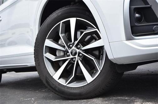 2023 Audi Q5 45 S line Premium Plus